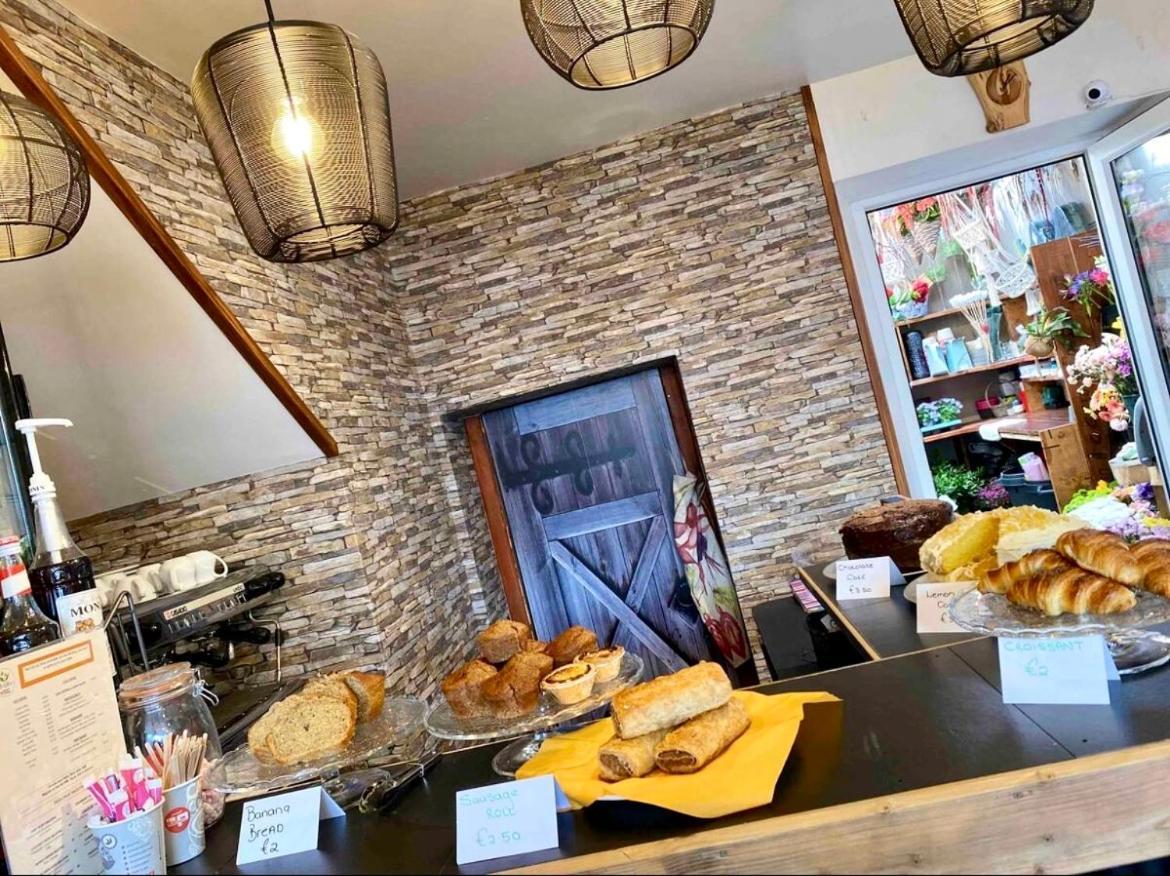 6 New Street Selfcatering Bnb Studio 1 แบนทรี ภายนอก รูปภาพ
